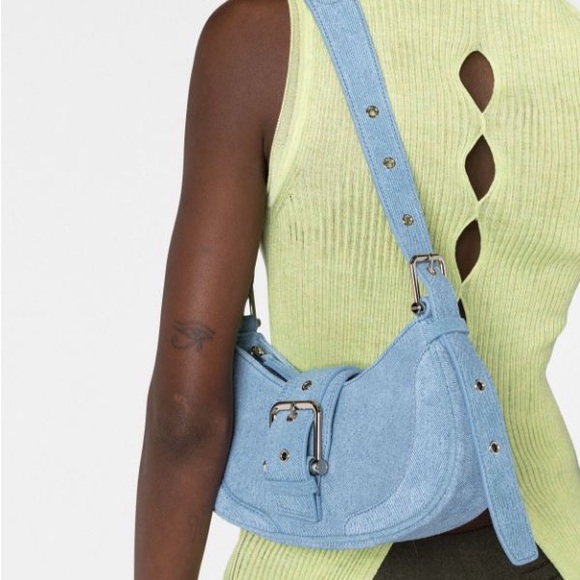 Osoi
decorative-buckle shoulder bag - Picture 2 of 10